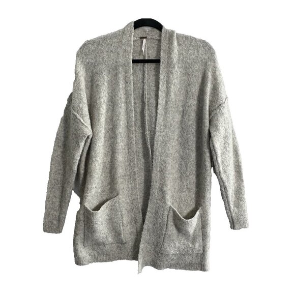 NWT FREE PEOPLE Phantom Oversized Sweater Sz XS Gray Cardigan Wool Blend 61-18 - Picture 1 of 13